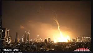 Iran Tak Gentar, Bom Kompleks Pemerintahan sampai Pusat Militer Israel